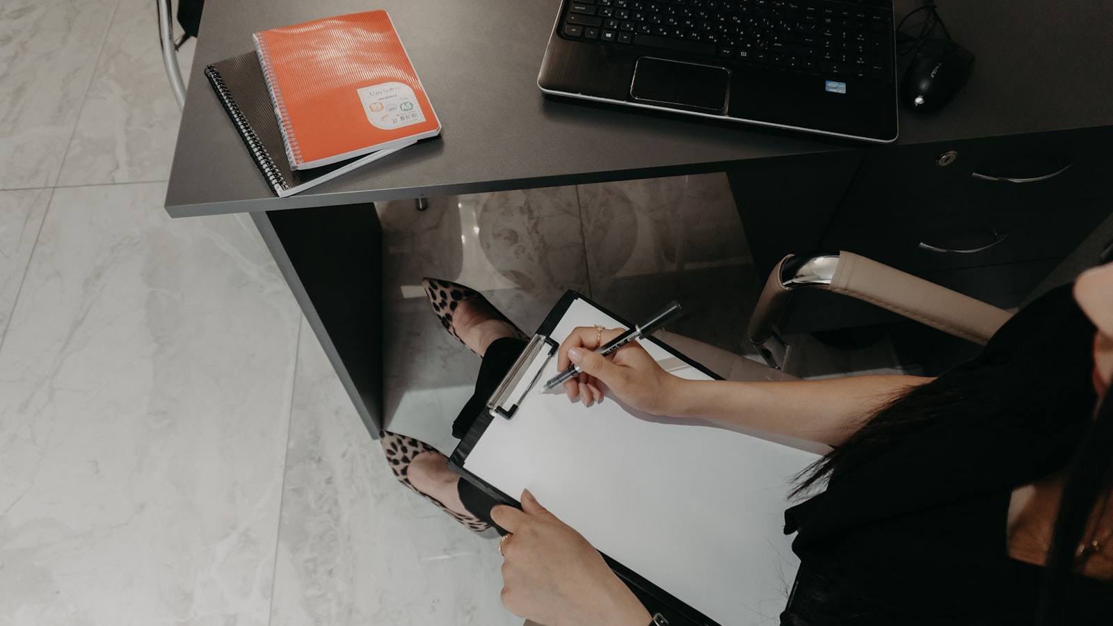 Documenting and prioritizing risks in the register